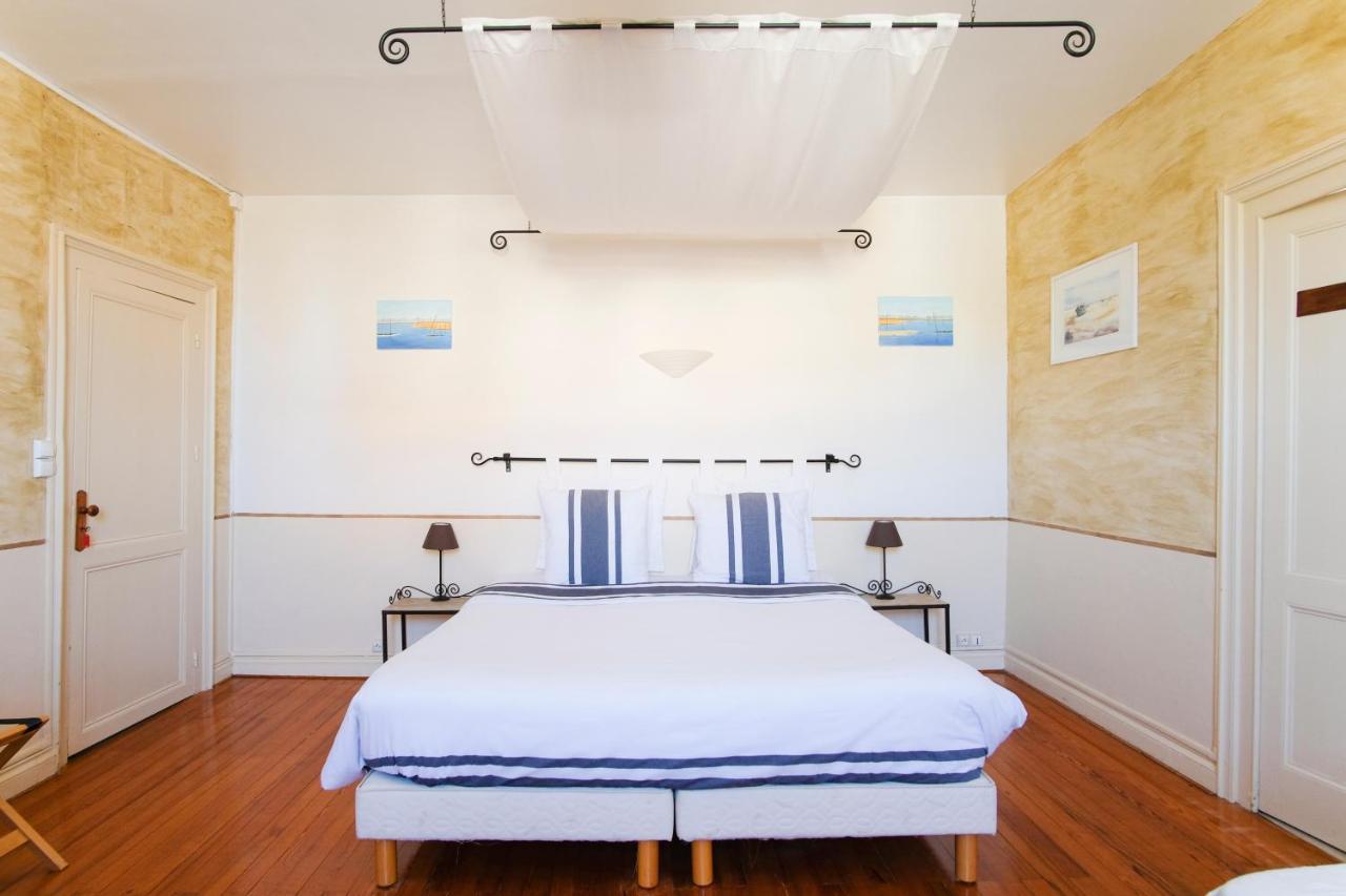Bed and Breakfast Les Gues Rivieres Pujols  Zewnętrze zdjęcie